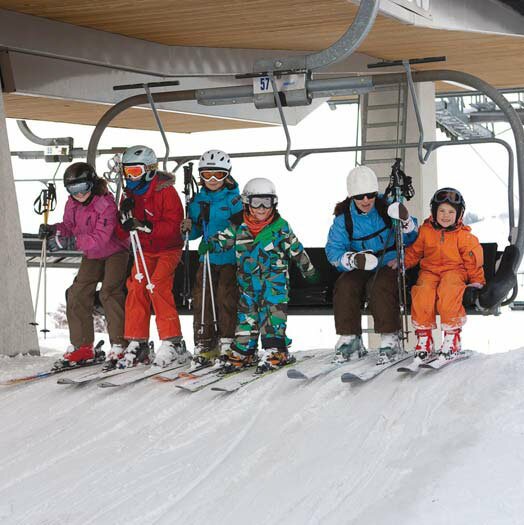 Ставим детей на лыжи